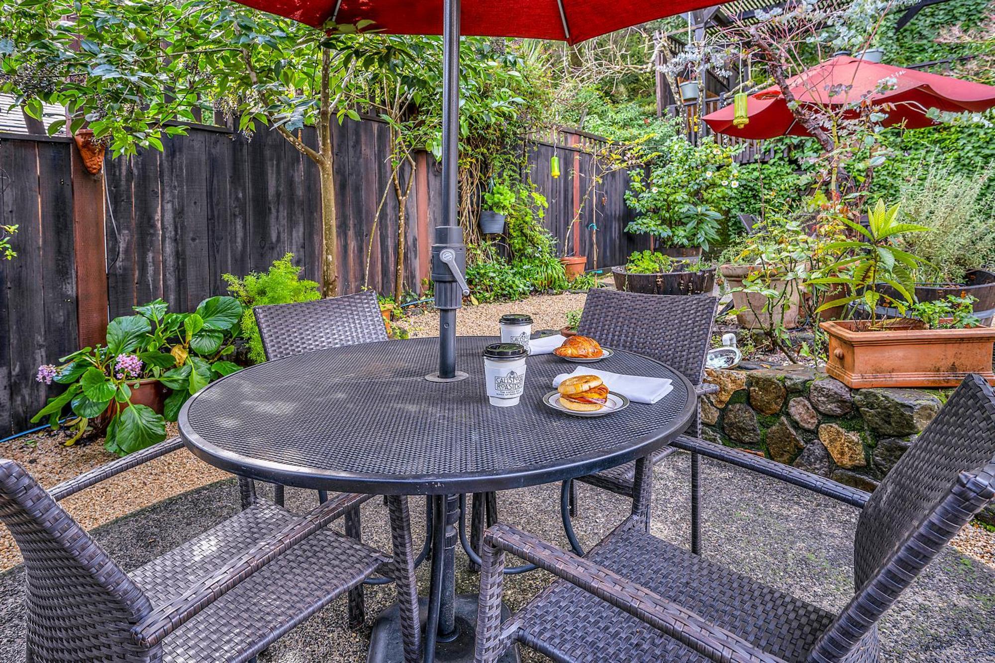 Calistoga Wine Way Inn Bagian luar foto
